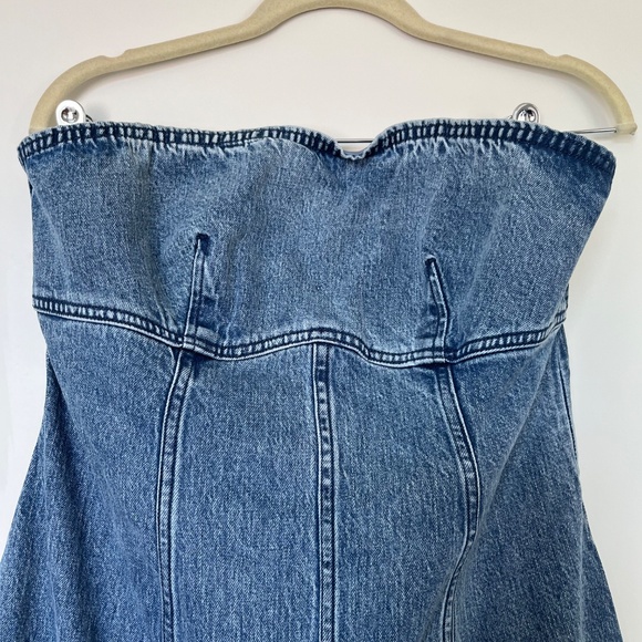 Strapless denim dress - Picture 10 of 12
